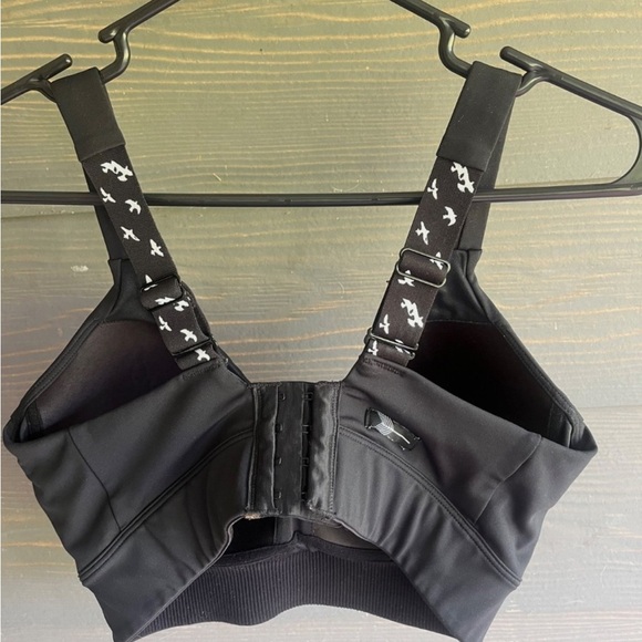 Oiselle Queen Black Sports Bra 36D - Picture 5 of 6